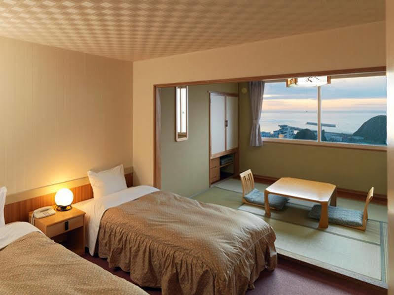 Shiretoko Yuhi No Ataruie Onsen Hostel Shari Eksteriør billede