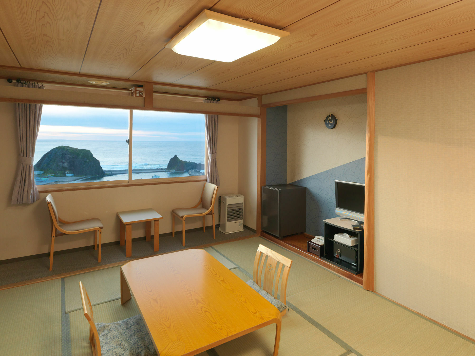 Shiretoko Yuhi No Ataruie Onsen Hostel Shari Eksteriør billede